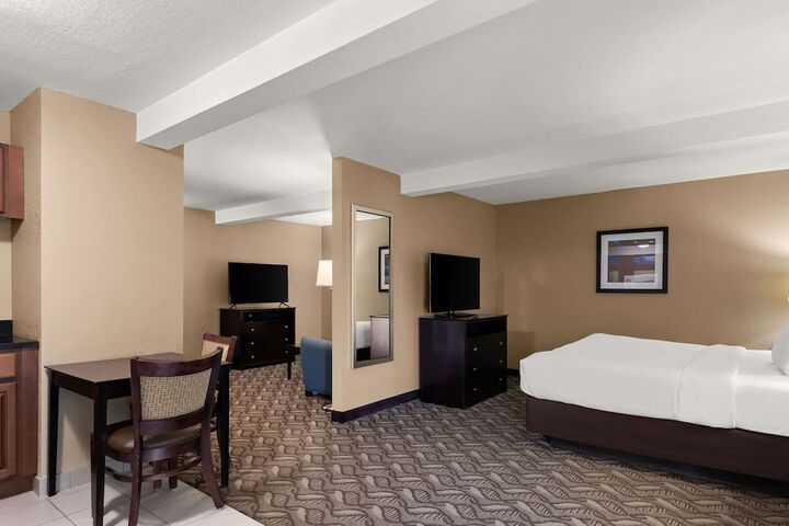 Room 20 of 46
