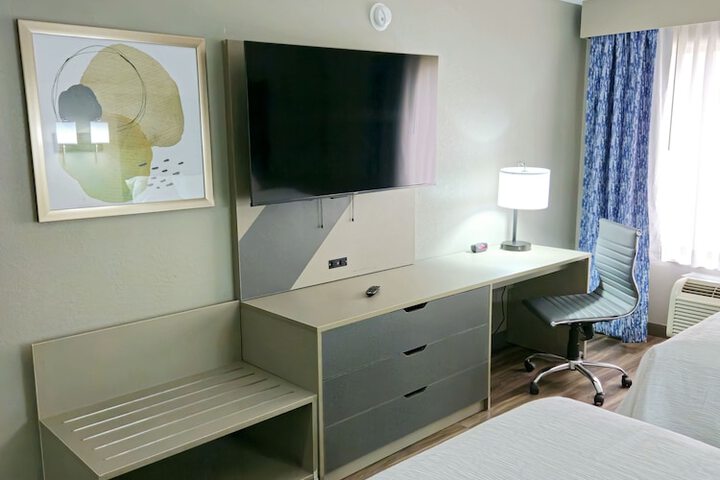Wingate by Wyndham Sulphur Near Lake Charles