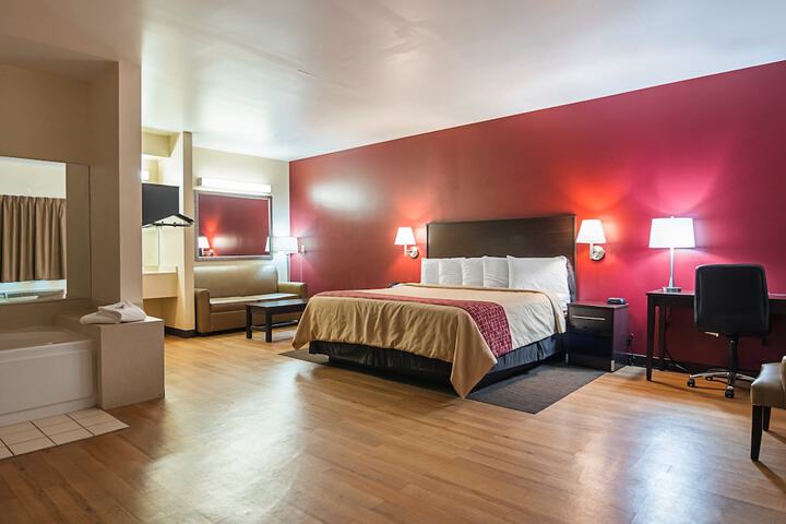 Room 18 of 31