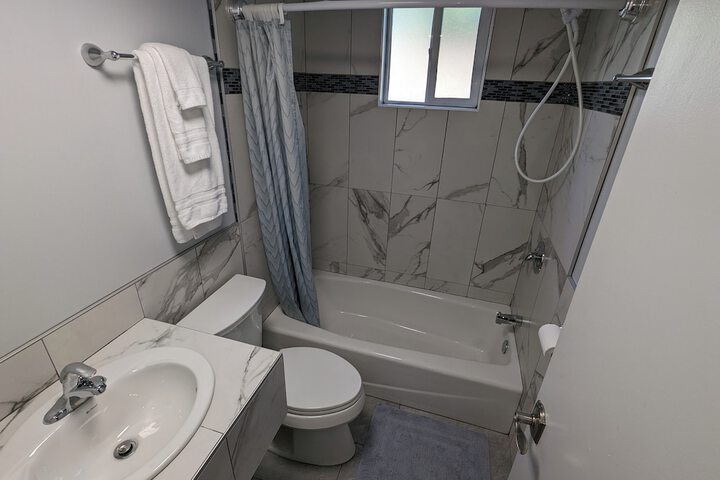 Room 9 of 26