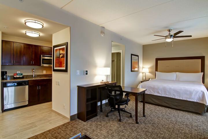 Room 15 of 40