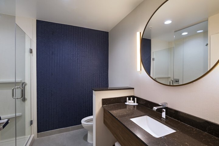 Room 12 of 24