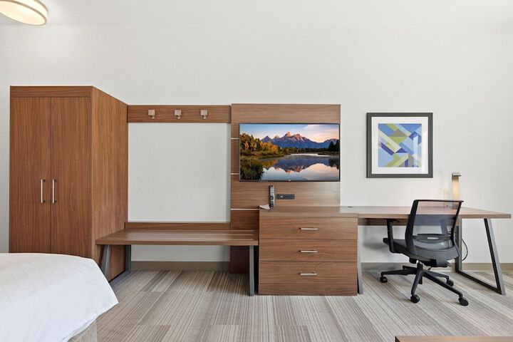 Holiday Inn Express & Suites Bethlehem Arpt-Allentown Area