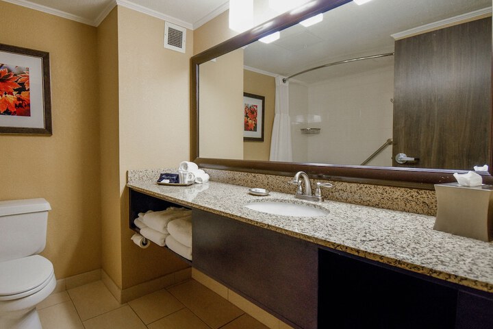 Room 15 of 21