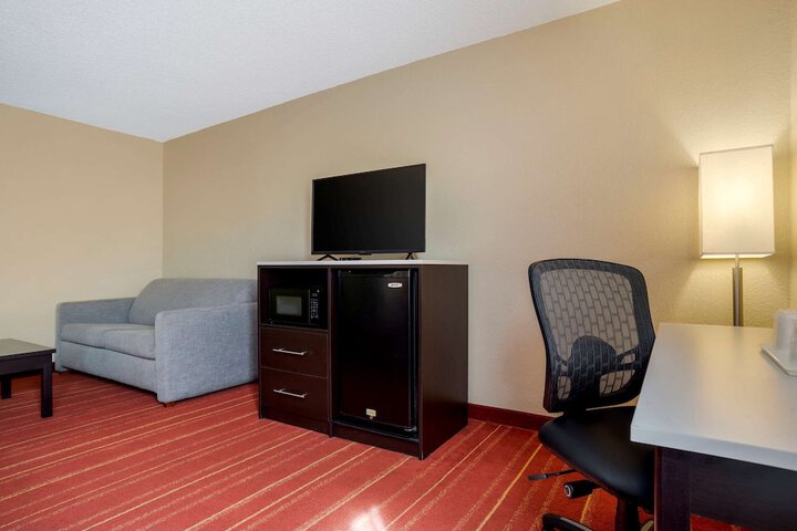 Room 18 of 30