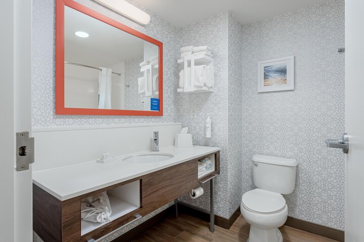 Hampton Inn & Suites Orange Beach / Gulf Front