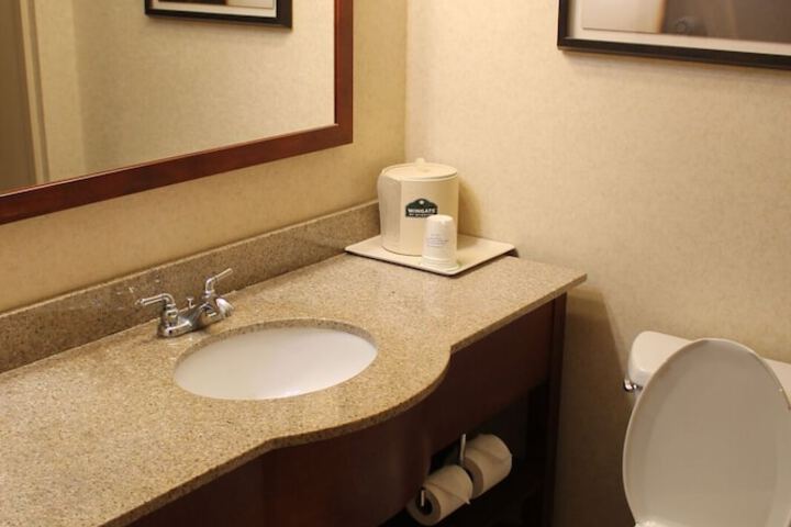 Comfort Inn & Suites Columbus North