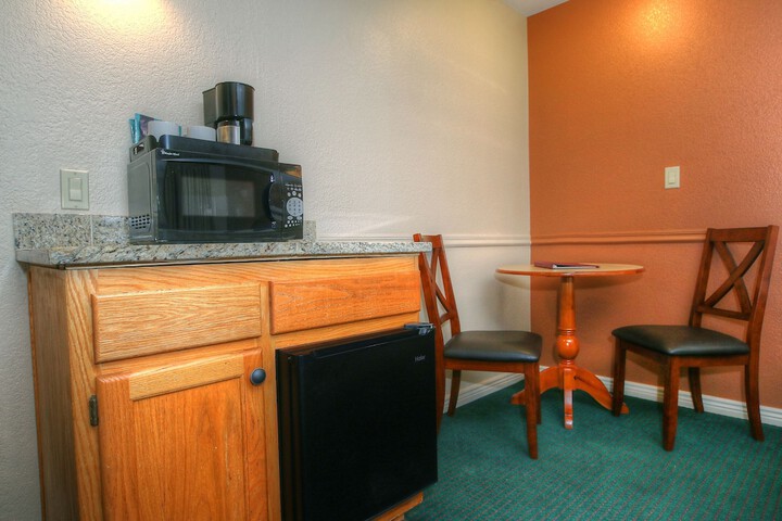 Majestic Mountain Inn