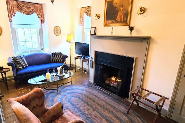 Room 44 of 61