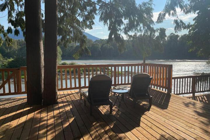 Riverfront Getaway on the Wild and Scenic