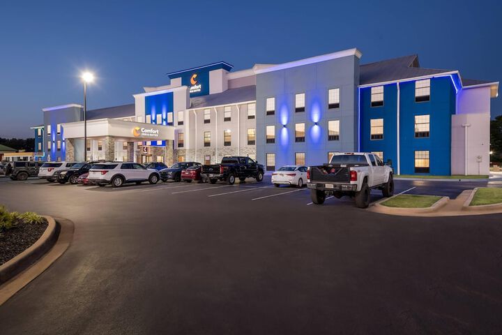 Comfort Inn & Suites River City Decatur