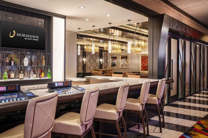 Horseshoe Black Hawk - a Caesars Rewards Destination