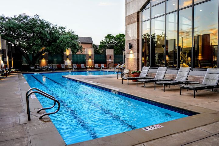 Pool 9 of 35