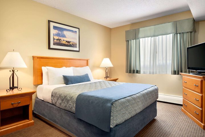 Room 16 of 22