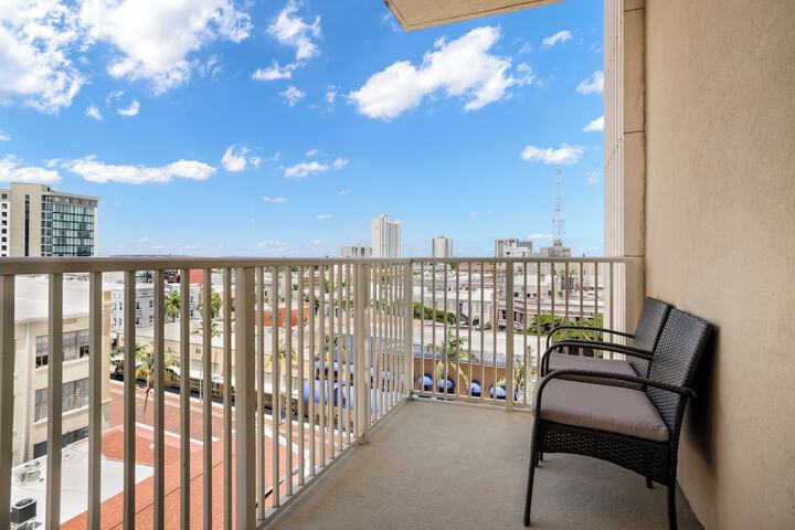 The Banyan Hotel Fort Myers Tapestry Collection by Hilton