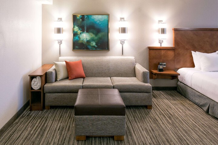 Room 34 of 49
