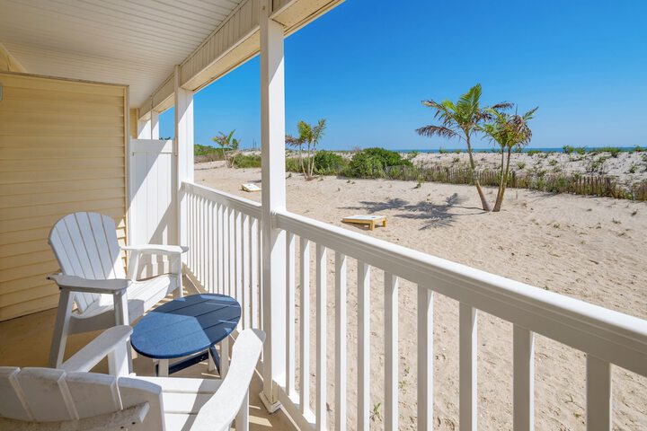Drifting Sands Oceanfront Hotel