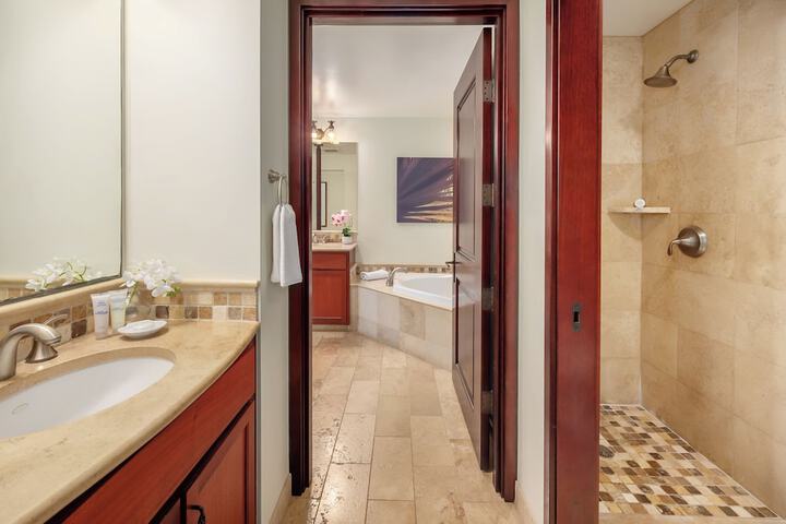 Waipouli Beach Resorts & Spa Kauai by OUTRIGGER
