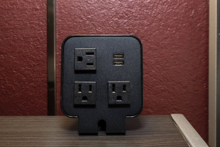 Room 13 of 36