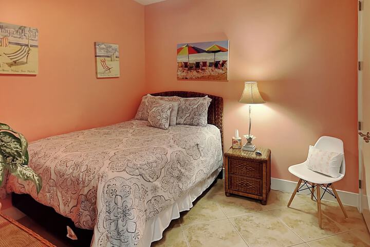 Room 16 of 34