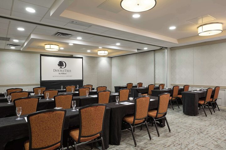 DoubleTree by Hilton Minneapolis Airport MN