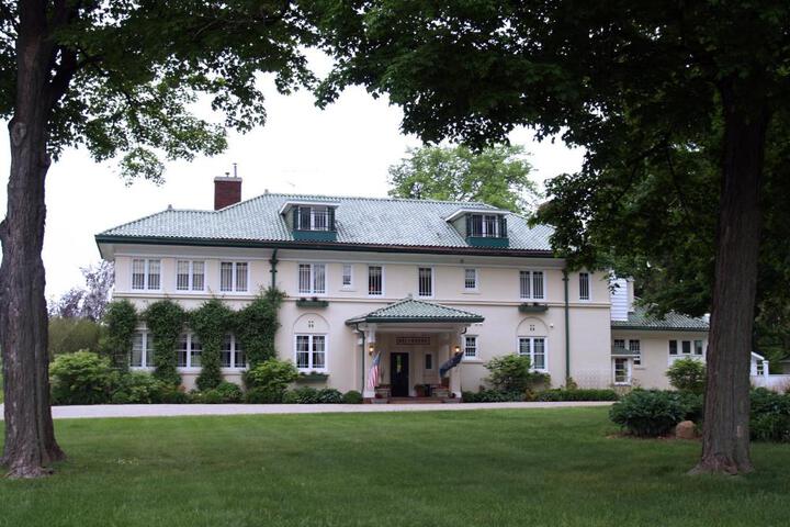 The Belvedere Inn & Restaurant