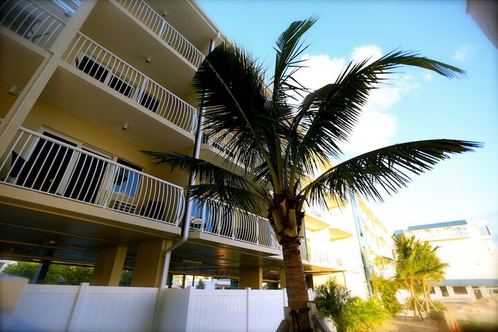 Shoreline Island Resort - Exclusively Adult