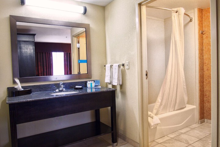 Room 20 of 32