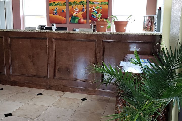 Taylor village Inn and suites