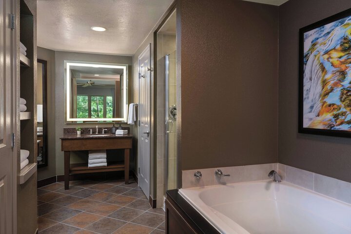 Sheraton Lakeside Terrace Villas at Mountain Vista Avon, Vail Valley