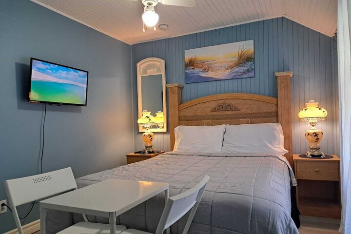 Room 70 of 78