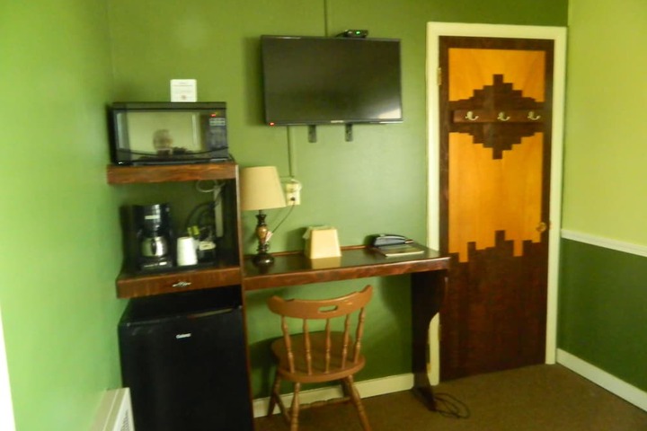 Room 34 of 89
