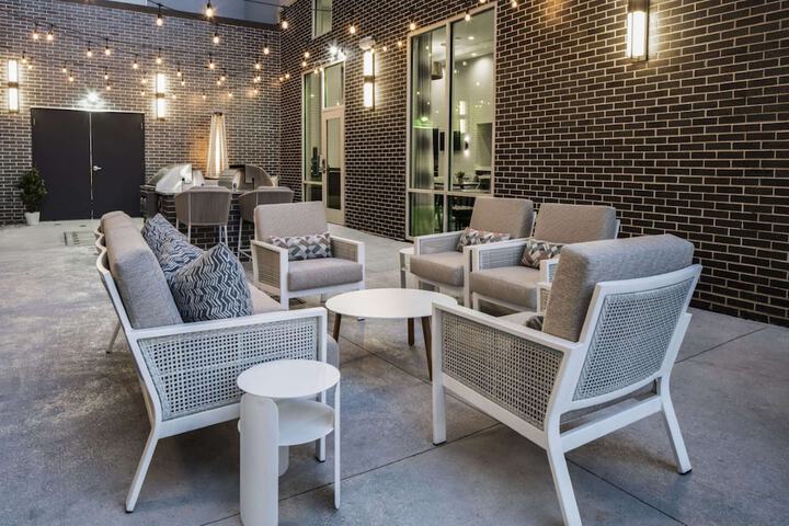 Terrace/Patio 22 of 24