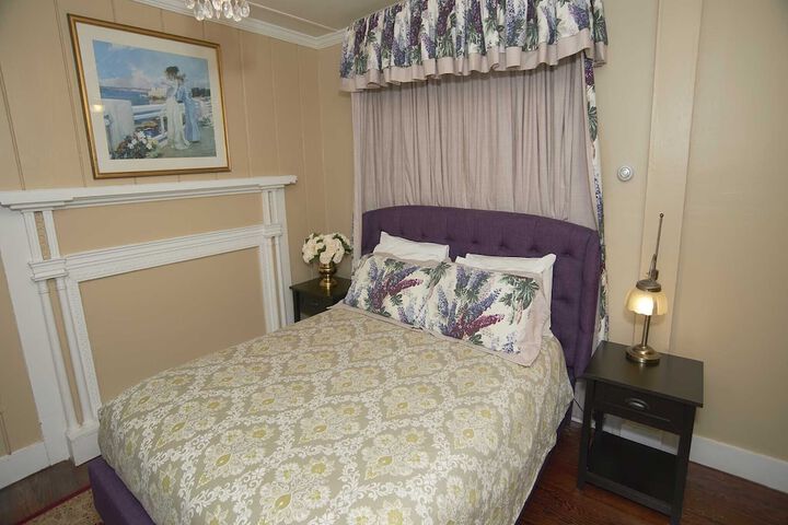 Room 174 of 183