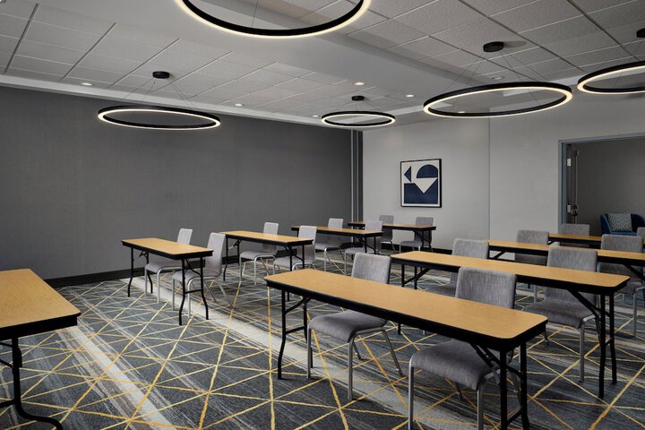 Holiday Inn Meridian E I 20 / I 59 by IHG