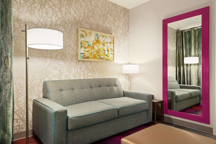 Room 28 of 37