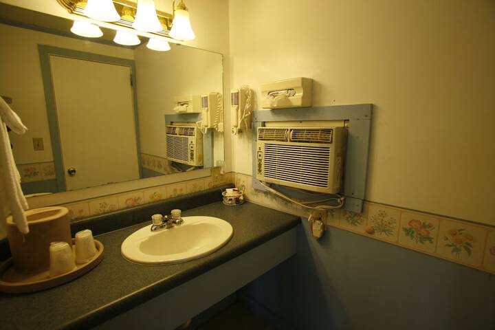 Bennington Motor Inn