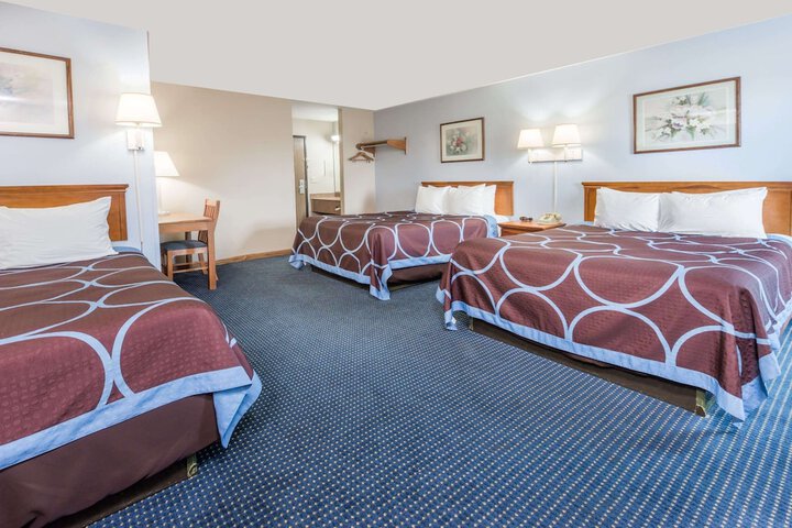 Room 5 of 27