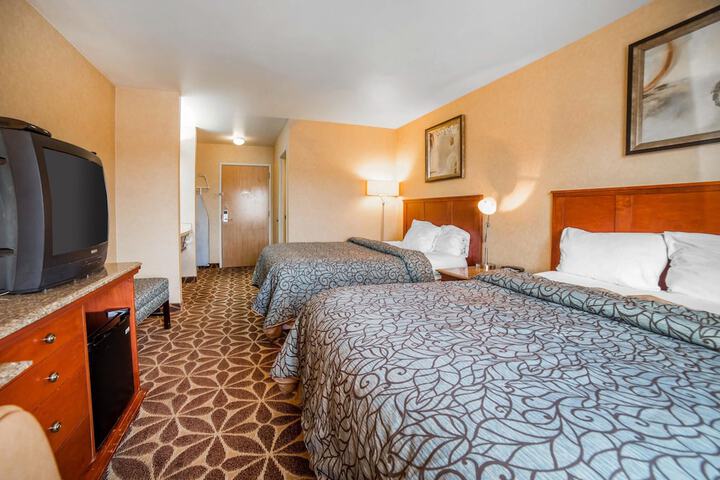 Room 10 of 30