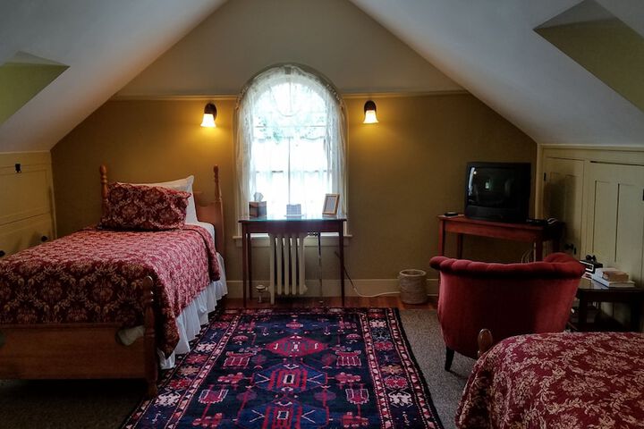 Room 37 of 72