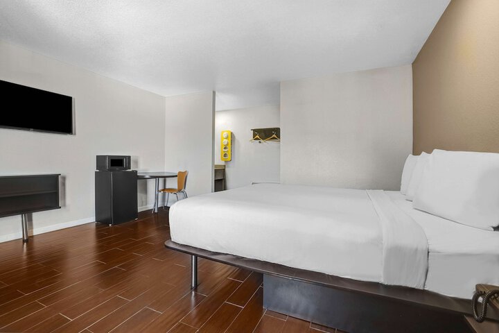 Motel 6 Ukiah CA - North
