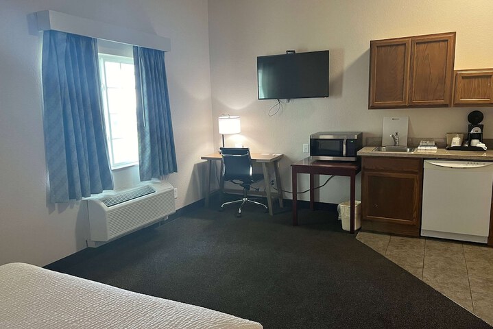 Room 36 of 40