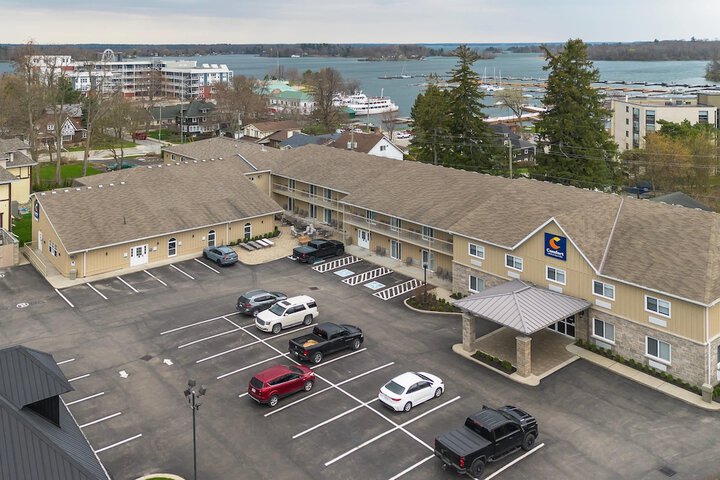 Comfort Inn & Suites Thousand Islands Harbour District