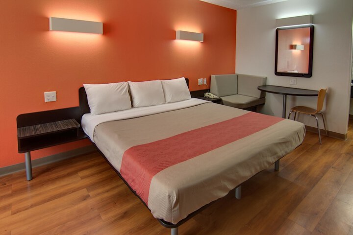 Room 29 of 31