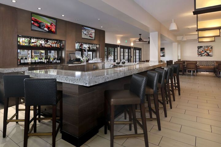 Embassy Suites by Hilton Palm Desert