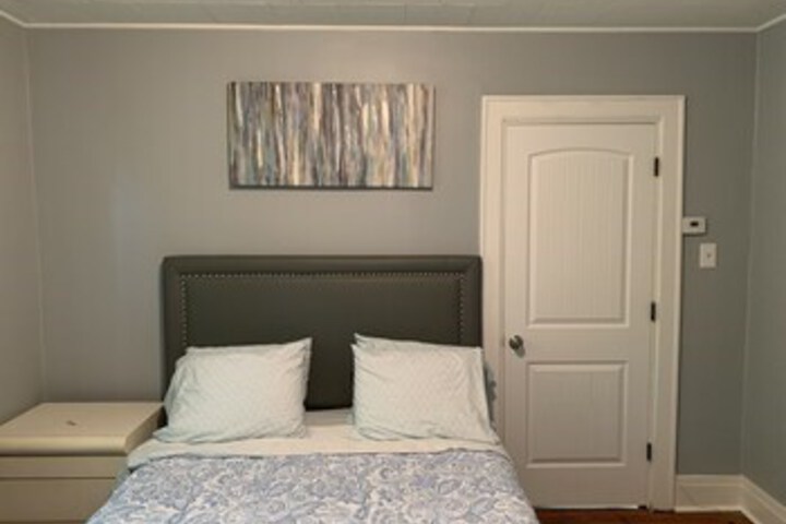 Pontiac Guest House
