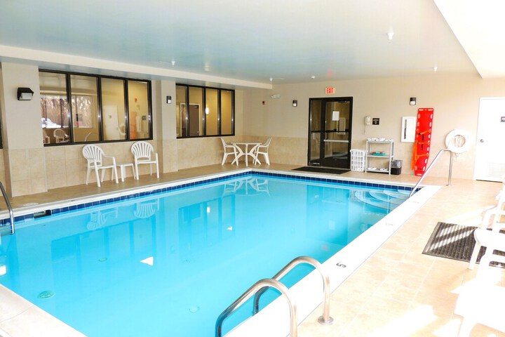 Comfort Suites Twinsburg