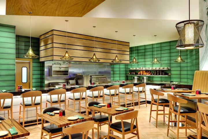 Dining 84 of 129