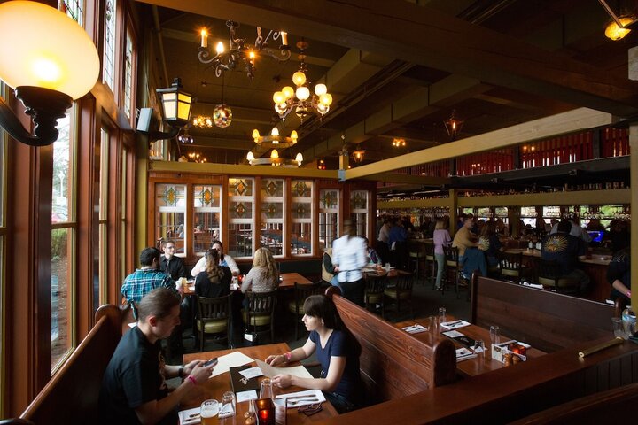 Dining 41 of 53