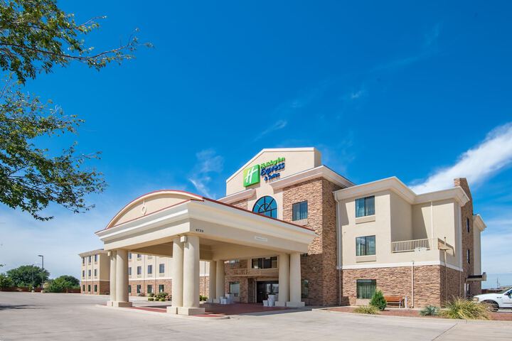 Hotel 6 of 57